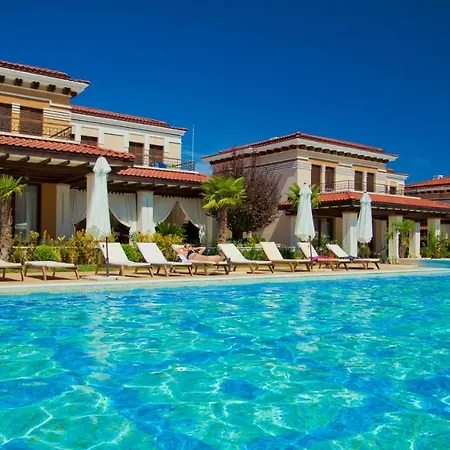 Green Life Beach Resort
